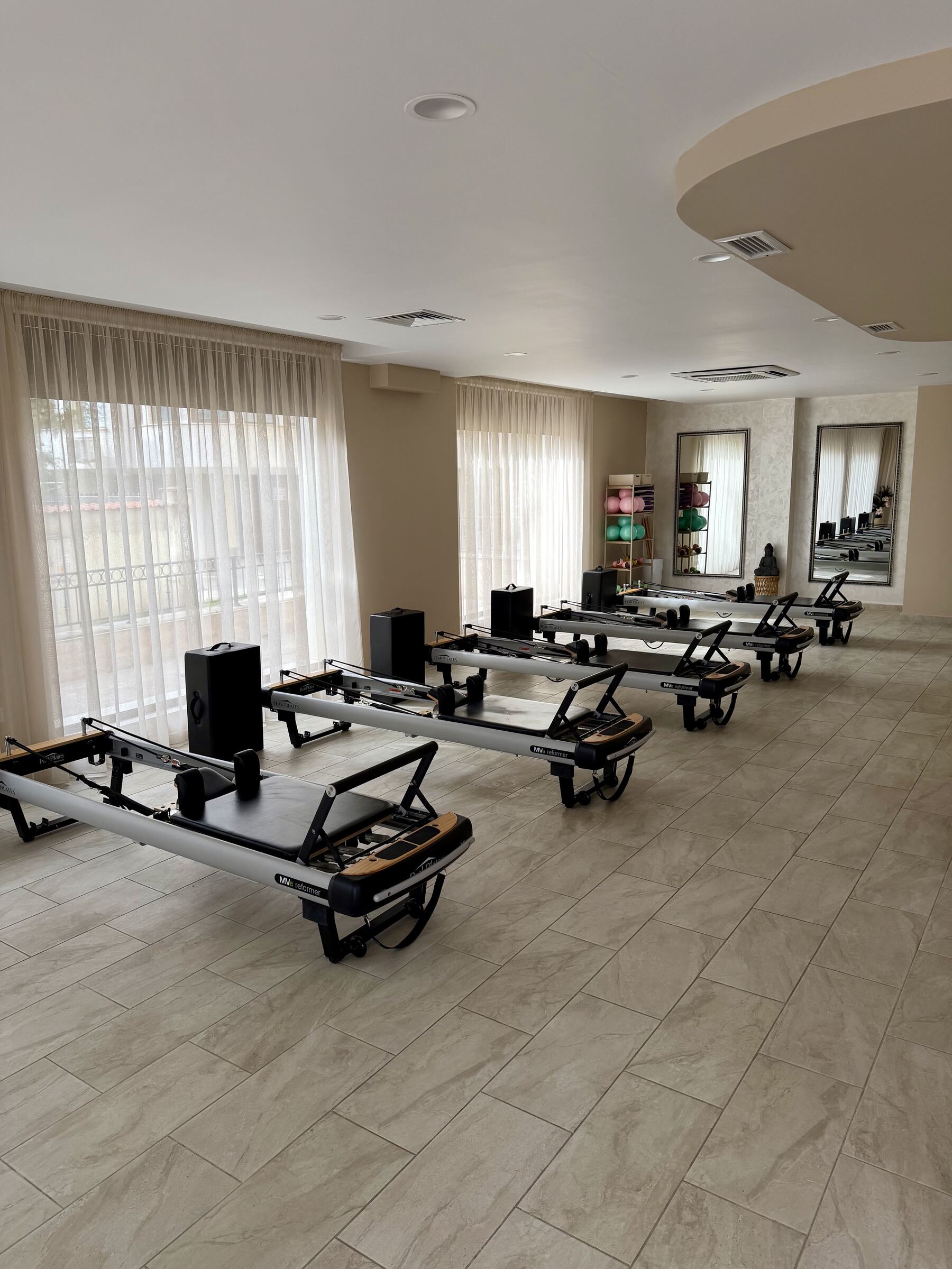 Професионални реформъри в Pilates Varna студиото